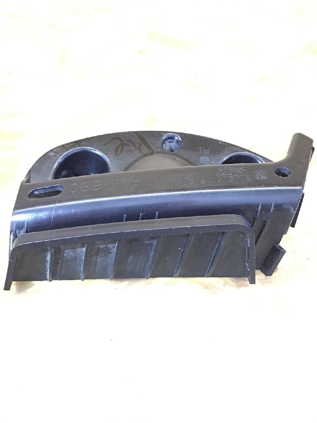 Halter für Heckleuchte BMW 3er (E90) 7118194 Bild Halter für Heckleuchte BMW 3er (E90) 7118194