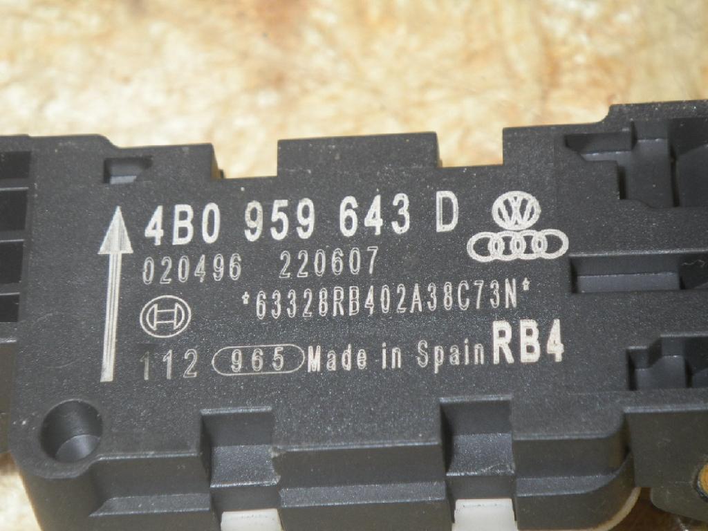 1119 Sensor AUDI A3 Sportback (8PA) 4B0959643D Bild 1119 Sensor AUDI A3 Sportback (8PA) 4B0959643D