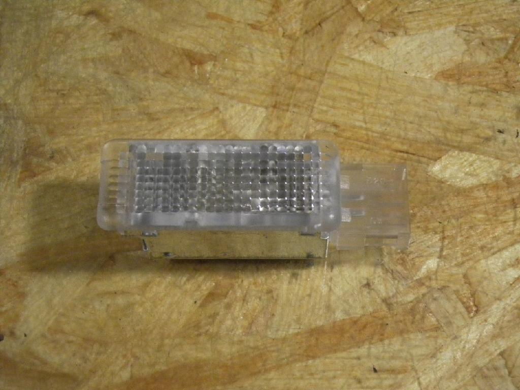 Kofferraumleuchte VW Golf V (1K) 6L0947565