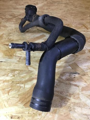 Kühlerschlauch AUDI A3 Sportback (8P) 3C0122101BM Bild Kühlerschlauch AUDI A3 Sportback (8P) 3C0122101BM