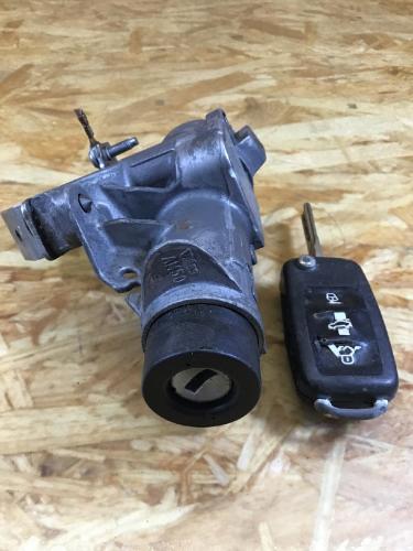 Zündschloss SEAT Ibiza IV ST (6J) 6R0905851D Bild Zündschloss SEAT Ibiza IV ST (6J) 6R0905851D