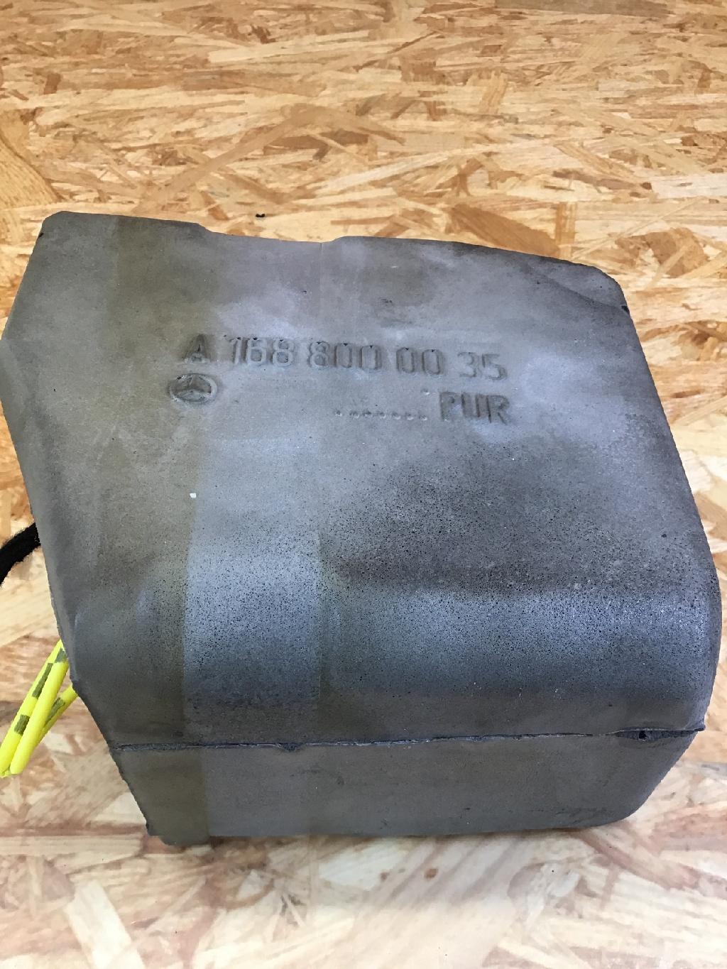 Zentralverriegelungspumpe MERCEDES-BENZ A-Klasse (W168) 1688000348