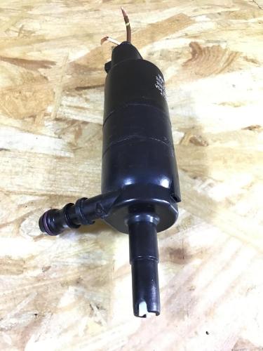 Waschwasserpumpe für Scheinwerferreinigung VW Golf VI (5K) 3B7955681 Bild Waschwasserpumpe für Scheinwerferreinigung VW Golf VI (5K) 3B7955681