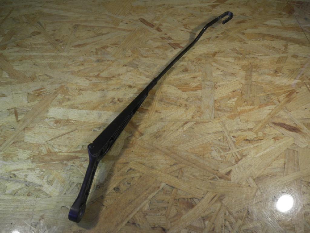 Wischerarm links vorne VW Passat B5 Variant (3B5) 3B1955409 Bild Wischerarm links vorne VW Passat B5 Variant (3B5) 3B1955409