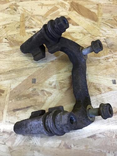 Bremssattelträger rechts hinten SKODA Octavia I Kombi (1U) 6Q0615426D Bild Bremssattelträger rechts hinten SKODA Octavia I Kombi (1U) 6Q0615426D