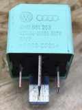 Relais VW Transporter T6 Bus/Caravelle 4H0951253