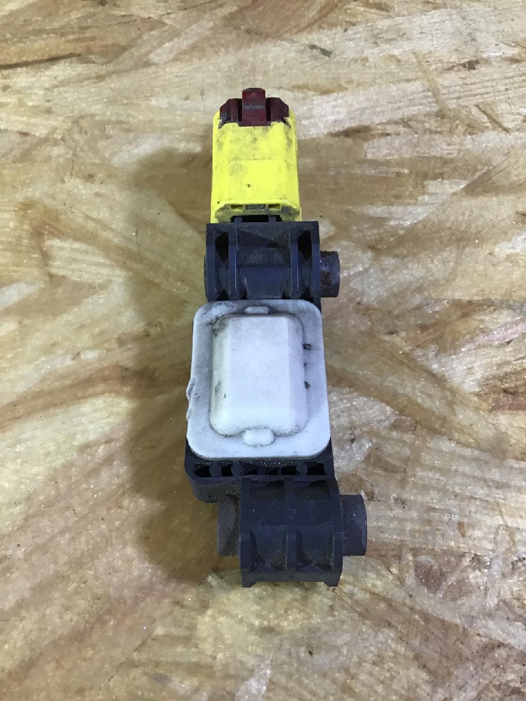 Sensor für Airbag AUDI A3 Sportback (8P) 8E0959651A Bild Sensor für Airbag AUDI A3 Sportback (8P) 8E0959651A