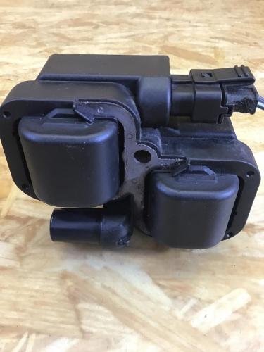 Zündspule MERCEDES-BENZ E-Klasse (W210) A0001587303 Bild Zündspule MERCEDES-BENZ E-Klasse (W210) A0001587303