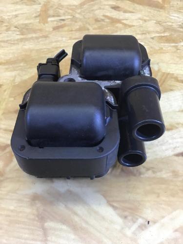 Zündspule MERCEDES-BENZ E-Klasse (W210) A0001587303 Bild Zündspule MERCEDES-BENZ E-Klasse (W210) A0001587303