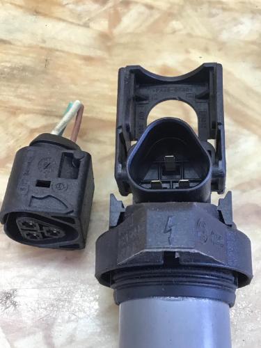 Zündspule BMW 3er (E90) 0221504100 Bild Zündspule BMW 3er (E90) 0221504100