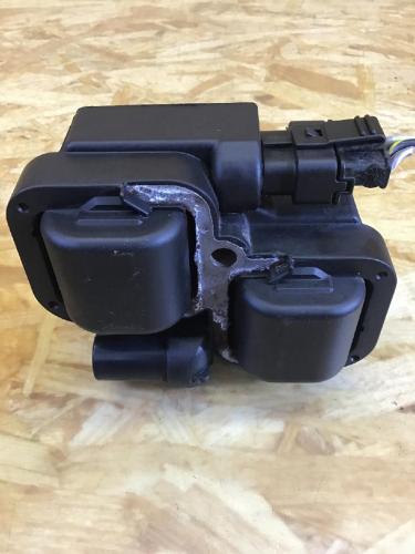 Zündspule MERCEDES-BENZ E-Klasse (W210) A0001587303 Bild Zündspule MERCEDES-BENZ E-Klasse (W210) A0001587303
