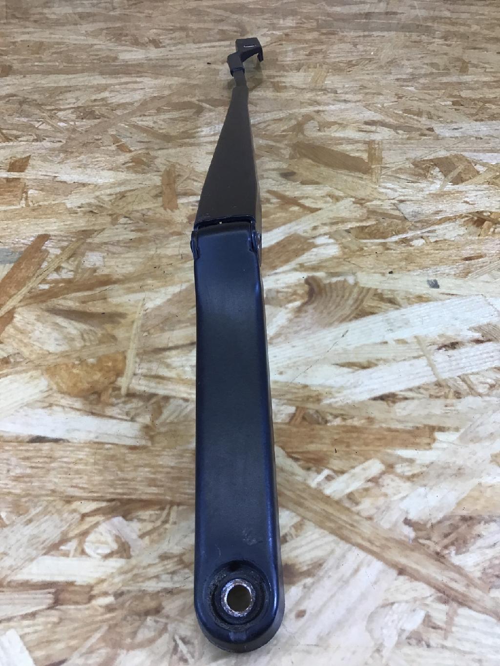 Wischerarm links vorne SEAT Ibiza IV ST (6J) 6J1955409 Bild Wischerarm links vorne SEAT Ibiza IV ST (6J) 6J1955409