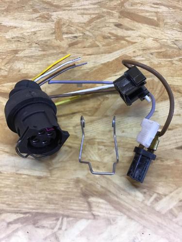 Kappe Hauptscheinwerfer AUDI 80 (8C, B4) 12827600 Bild Kappe Hauptscheinwerfer AUDI 80 (8C, B4) 12827600