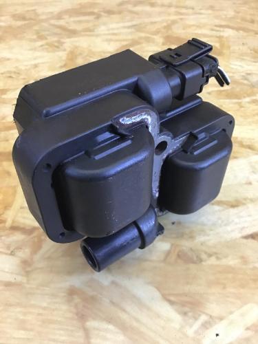 Zündspule MERCEDES-BENZ E-Klasse (W210) A0001587303 Bild Zündspule MERCEDES-BENZ E-Klasse (W210) A0001587303