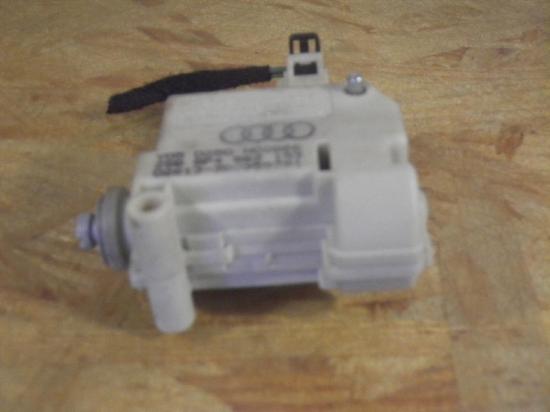 Stellelement für Zentralverriegelung AUDI A3 (8P) 8P4862153 Bild Stellelement für Zentralverriegelung AUDI A3 (8P) 8P4862153