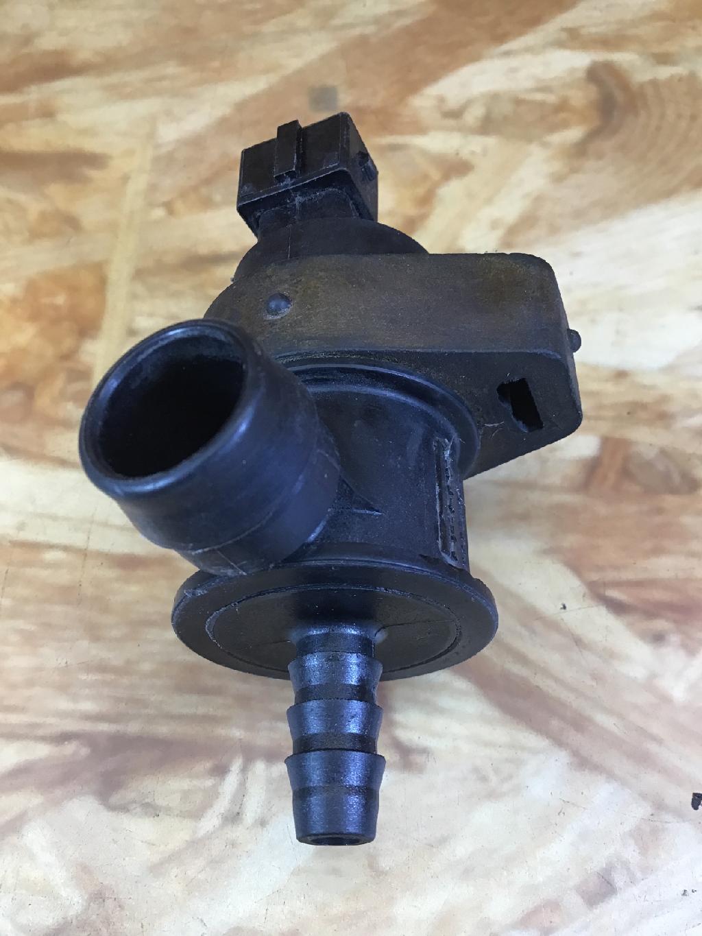 Magnetventil OPEL Astra H 13110331