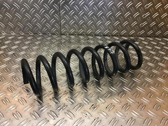 Feder rechts vorne MERCEDES-BENZ C-Klasse (W202) 2023211504 Bild Feder rechts vorne MERCEDES-BENZ C-Klasse (W202) 2023211504