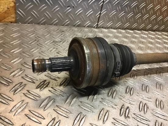 Antriebswelle (ABS) links hinten MERCEDES-BENZ C-Klasse (W203) A203350261 Bild Antriebswelle (ABS) links hinten MERCEDES-BENZ C-Klasse (W203) A203350261