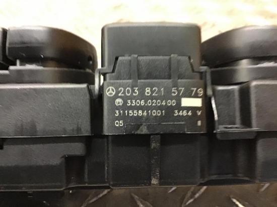 Schalter für Warnblinker MERCEDES-BENZ C-Klasse (W203) 2038215779 Bild Schalter für Warnblinker MERCEDES-BENZ C-Klasse (W203) 2038215779