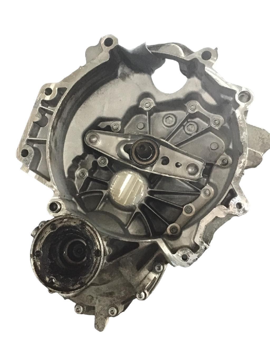 Schaltgetriebe SKODA Fabia (6Y) 02T301103