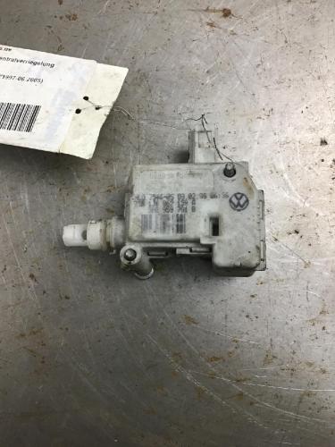 Stellelement für Zentralverriegelung VW Golf IV (1J) Bild Stellelement für Zentralverriegelung VW Golf IV (1J)