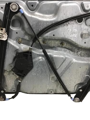 Fensterheber links vorne VW Passat B5 (3B2) C 3B2 837 461 Bild Fensterheber links vorne VW Passat B5 (3B2) C 3B2 837 461