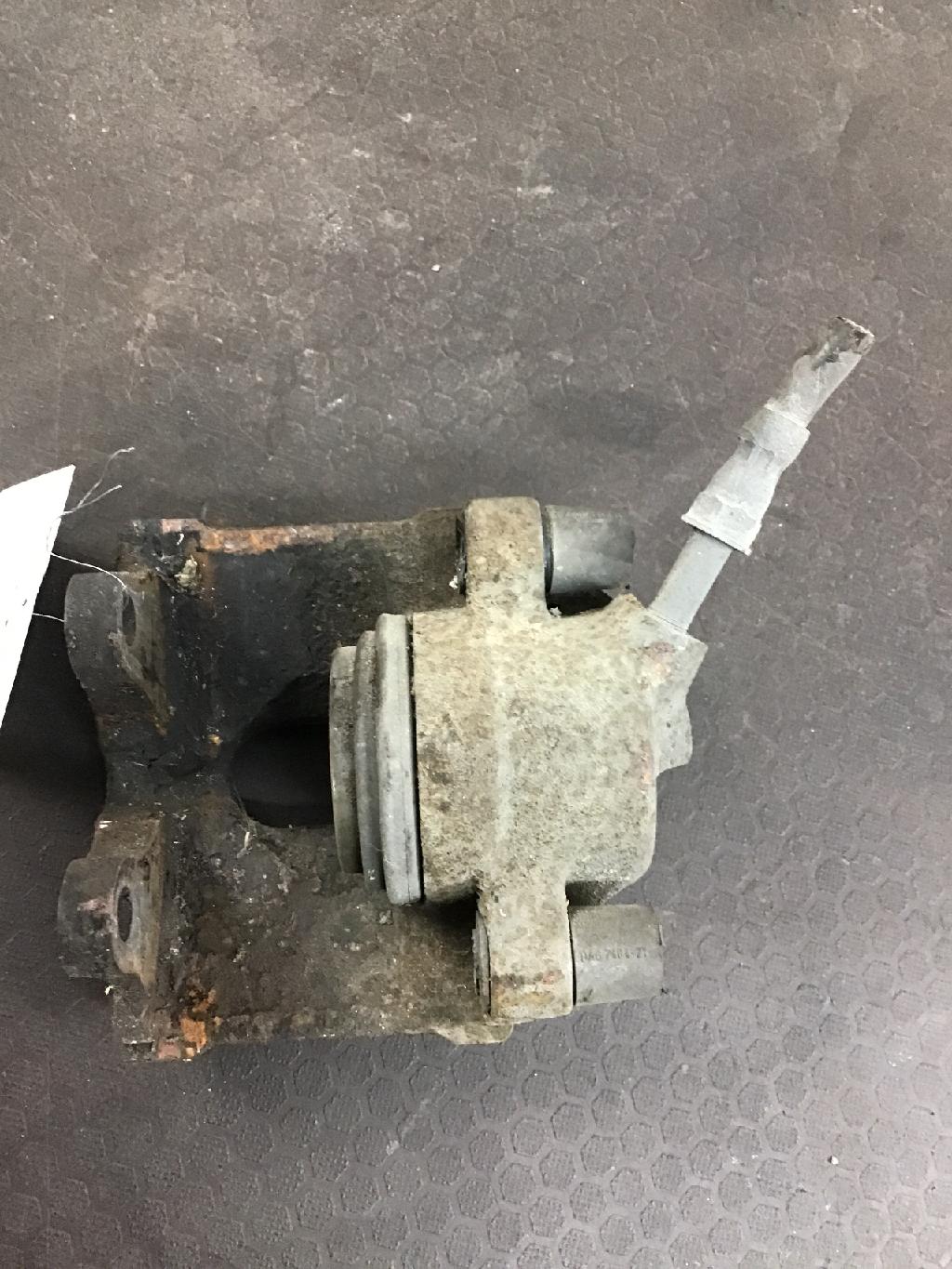 Bremssattel rechts vorne BMW 3er (E46) 34116758114 Bild Bremssattel rechts vorne BMW 3er (E46) 34116758114