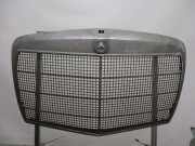 Kühlergrill korrodiert, rostig MERCEDES-BENZ /8 (W114) 250 85 KW A1158880315