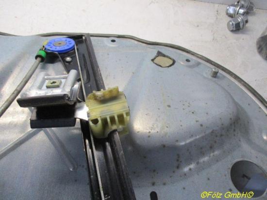 Fensterheber manuell rechts 2-Türer Beschädigt siehe Bild VW POLO (9N_) 1.4 16V 55 KW 6Q3837402S Bild Fensterheber manuell rechts 2-Türer Beschädigt siehe Bild VW POLO (9N_) 1.4 16V 55 KW 6Q3837402S