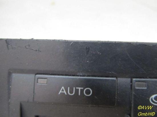 Heizungsbetätigung (Konsole) Kratzer siehe Bild AUDI A4 AVANT (8E5, B6) 2.5 TDI QUATTRO 132 KW 8E0820043E Bild Heizungsbetätigung (Konsole) Kratzer siehe Bild AUDI A4 AVANT (8E5, B6) 2.5 TDI QUATTRO 132 KW 8E0820043E