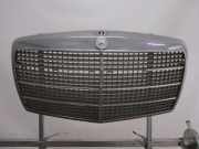 Kühlergrill korrodiert, rostig, beschädigt siehe Bilder MERCEDES-BENZ /8 (W114) 250 2.8 96 KW 1158880523