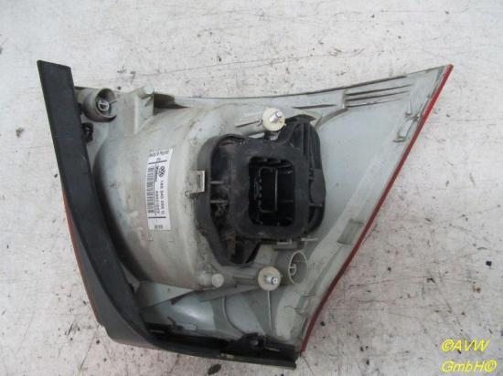Rückfahrleuchte Rückleuchte rechts aussen leichte Kratzer, siehe Bild VW GOLF V (1K1) 1.4 16V 55 KW 1K6945096G 89031823 Bild Rückfahrleuchte Rückleuchte rechts aussen leichte Kratzer, siehe Bild VW GOLF V (1K1) 1.4 16V 55 KW 1K6945096G 89031823