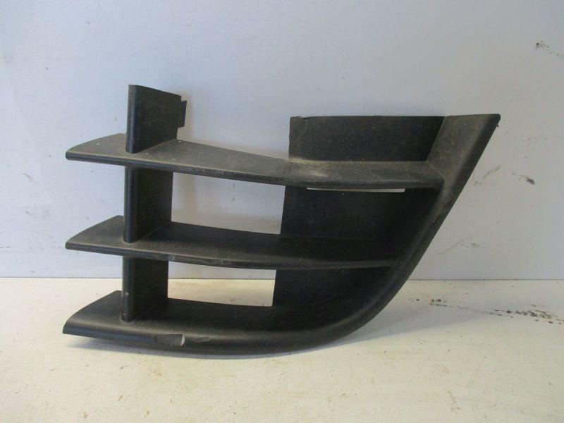 Blende Nebelscheinwerfer links Kratzer siehe Bild SKODA FABIA COMBI (545) 1.2 TSI 63 KW 5J0853665A Bild Blende Nebelscheinwerfer links Kratzer siehe Bild SKODA FABIA COMBI (545) 1.2 TSI 63 KW 5J0853665A