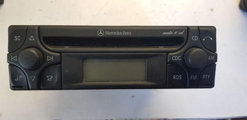 Radio code muss bei Mecedes besorgt werden MERCEDES-BENZ E-KLASSE (W210) E 240 125 KW A1708200386