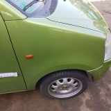 Kotflügel rechts Kiwigrün 43U OPEL AGILA (A H00) 1.2 16V 55 KW 9201237