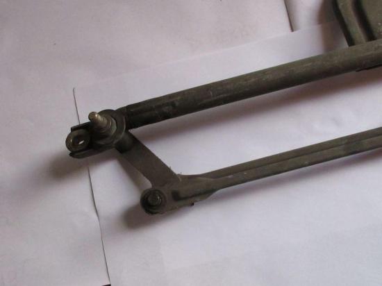 Wischergestänge vorne OPEL OMEGA A (16_, 17_, 19_) 2.0 I 85 KW 22060691 90271926 22060692 Bild Wischergestänge vorne OPEL OMEGA A (16_, 17_, 19_) 2.0 I 85 KW 22060691 90271926 22060692