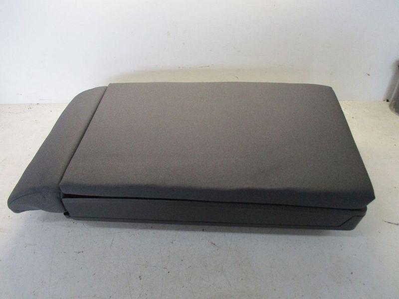 Armlehne Hinten Sitzbank VW GOLF V (1K1) 1.6 FSI 85 KW 1K08852057AA Bild Armlehne Hinten Sitzbank VW GOLF V (1K1) 1.6 FSI 85 KW 1K08852057AA