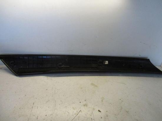 Verkleidung A-Säule rechts leichte Kratzer SKODA FABIA COMBI (545) 1.2 TSI 63 KW 5J6853264A Bild Verkleidung A-Säule rechts leichte Kratzer SKODA FABIA COMBI (545) 1.2 TSI 63 KW 5J6853264A