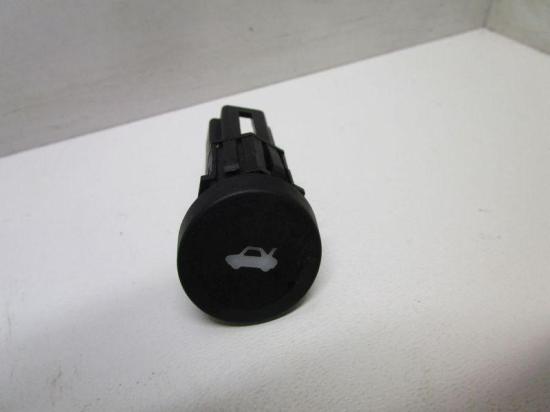 Schalter Heckklappe FORD FIESTA V (JH_, JD_) 1.3 51 KW D3L0A Bild Schalter Heckklappe FORD FIESTA V (JH_, JD_) 1.3 51 KW D3L0A