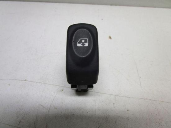 Schalter Fensterheber RENAULT CLIO II (BB0/1/2_, CB0/1/2_) 1.2 (B/CB0 43 KW 430000K Bild Schalter Fensterheber RENAULT CLIO II (BB0/1/2_, CB0/1/2_) 1.2 (B/CB0 43 KW 430000K