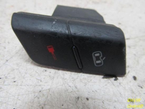 Schalter ZENTRALVERRIEGELUNG Kratzer siehe Bild AUDI A4 AVANT (8E5, B6) 2.5 TDI QUATTRO 132 KW 8E1962107 Bild Schalter ZENTRALVERRIEGELUNG Kratzer siehe Bild AUDI A4 AVANT (8E5, B6) 2.5 TDI QUATTRO 132 KW 8E1962107