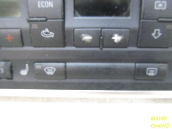 Heizungsbetätigung (Konsole) Kratzer siehe Bild AUDI A4 AVANT (8E5, B6) 2.5 TDI QUATTRO 132 KW 8E0820043E Bild Heizungsbetätigung (Konsole) Kratzer siehe Bild AUDI A4 AVANT (8E5, B6) 2.5 TDI QUATTRO 132 KW 8E0820043E