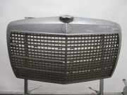 Kühlergrill korrodiert, muss überarbeitet werden, rostig, Riss MERCEDES-BENZ /8 (W114) 250 2.8 96 KW 24444