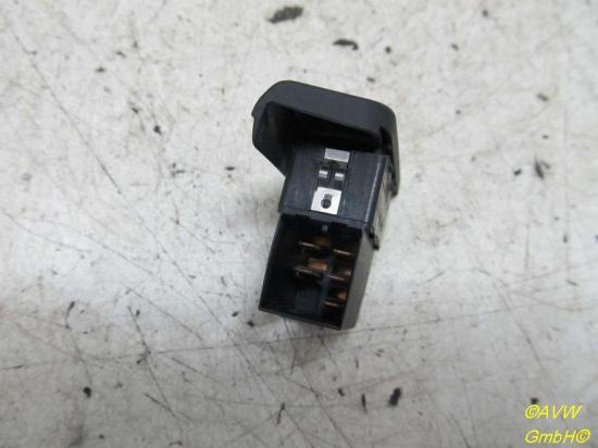Schalter ZENTRALVERRIEGELUNG Kratzer siehe Bild AUDI A4 AVANT (8E5, B6) 2.5 TDI QUATTRO 132 KW 8E1962107 Bild Schalter ZENTRALVERRIEGELUNG Kratzer siehe Bild AUDI A4 AVANT (8E5, B6) 2.5 TDI QUATTRO 132 KW 8E1962107