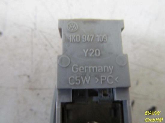 Innenleuchte vorne Spiegel Sonnenblende Links oder Rechts VW GOLF V (1K1) 2.0 TDI 16V 103 KW 1K0947109 Bild Innenleuchte vorne Spiegel Sonnenblende Links oder Rechts VW GOLF V (1K1) 2.0 TDI 16V 103 KW 1K0947109