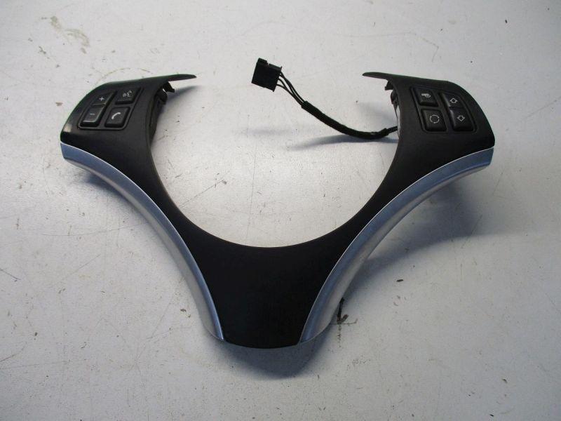 Schalter Multifunktionslenkrad Gebrauchsspuren siehe Bild BMW 3 TOURING (E91) 320D 130 KW 6769894 Bild Schalter Multifunktionslenkrad Gebrauchsspuren siehe Bild BMW 3 TOURING (E91) 320D 130 KW 6769894