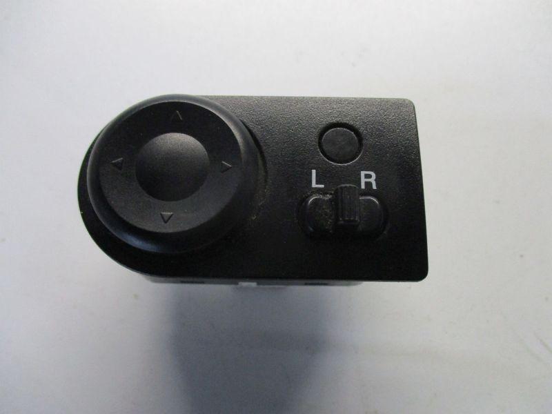 Schalter Außenspiegel CHEVROLET AVEO SCHRÄGHECK (T250, T255) 1.2 62 KW 96829575 Bild Schalter Außenspiegel CHEVROLET AVEO SCHRÄGHECK (T250, T255) 1.2 62 KW 96829575