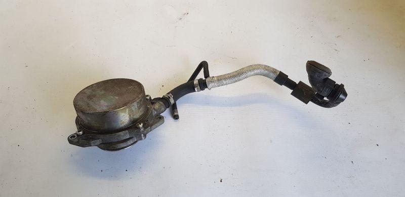 Vakuumpumpe Unterdruckpumpe AUDI A6 (4F2, C6) 3.0 TDI QUATTRO 165 KW 057145100AE 057145100J Bild Vakuumpumpe Unterdruckpumpe AUDI A6 (4F2, C6) 3.0 TDI QUATTRO 165 KW 057145100AE 057145100J