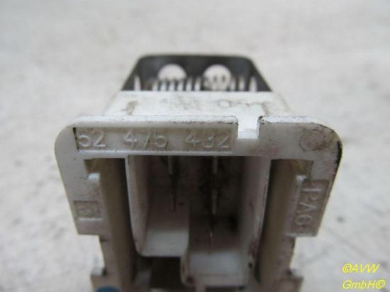 Widerstand Gebläsemotor OPEL ASTRA H CARAVAN 1.7 CDTI 74 KW 52475432 90560362 Bild Widerstand Gebläsemotor OPEL ASTRA H CARAVAN 1.7 CDTI 74 KW 52475432 90560362