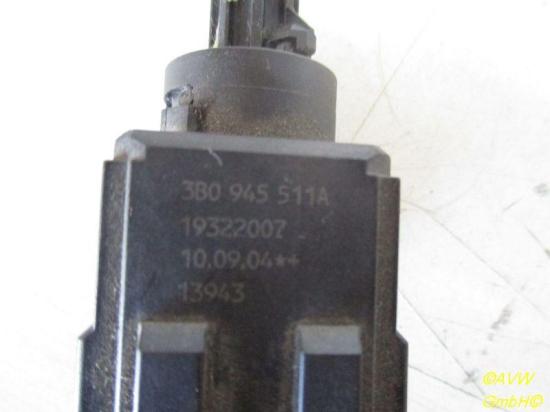 Schalter, Bremsleuchte VW GOLF V (1K1) 1.6 FSI 85 KW 3B0945511A Bild Schalter, Bremsleuchte VW GOLF V (1K1) 1.6 FSI 85 KW 3B0945511A